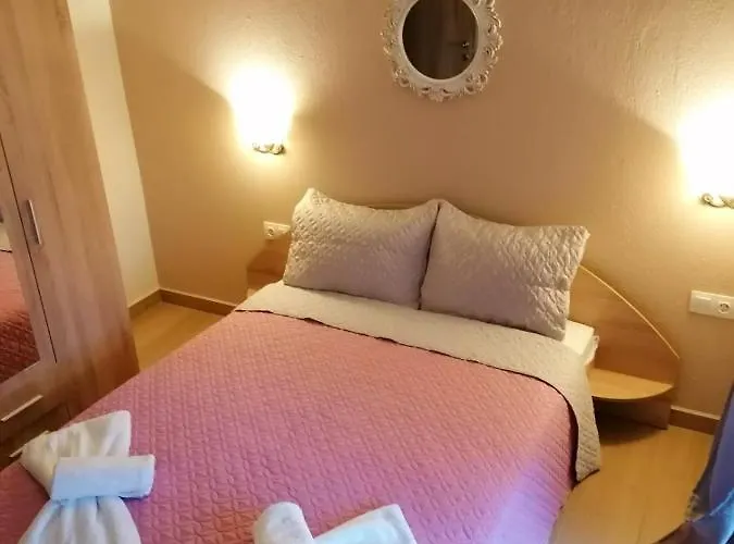 Kali Luxury -silver-gold- Apartman *